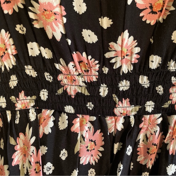Floral tea-length dress size 8 - Picture 2 of 7